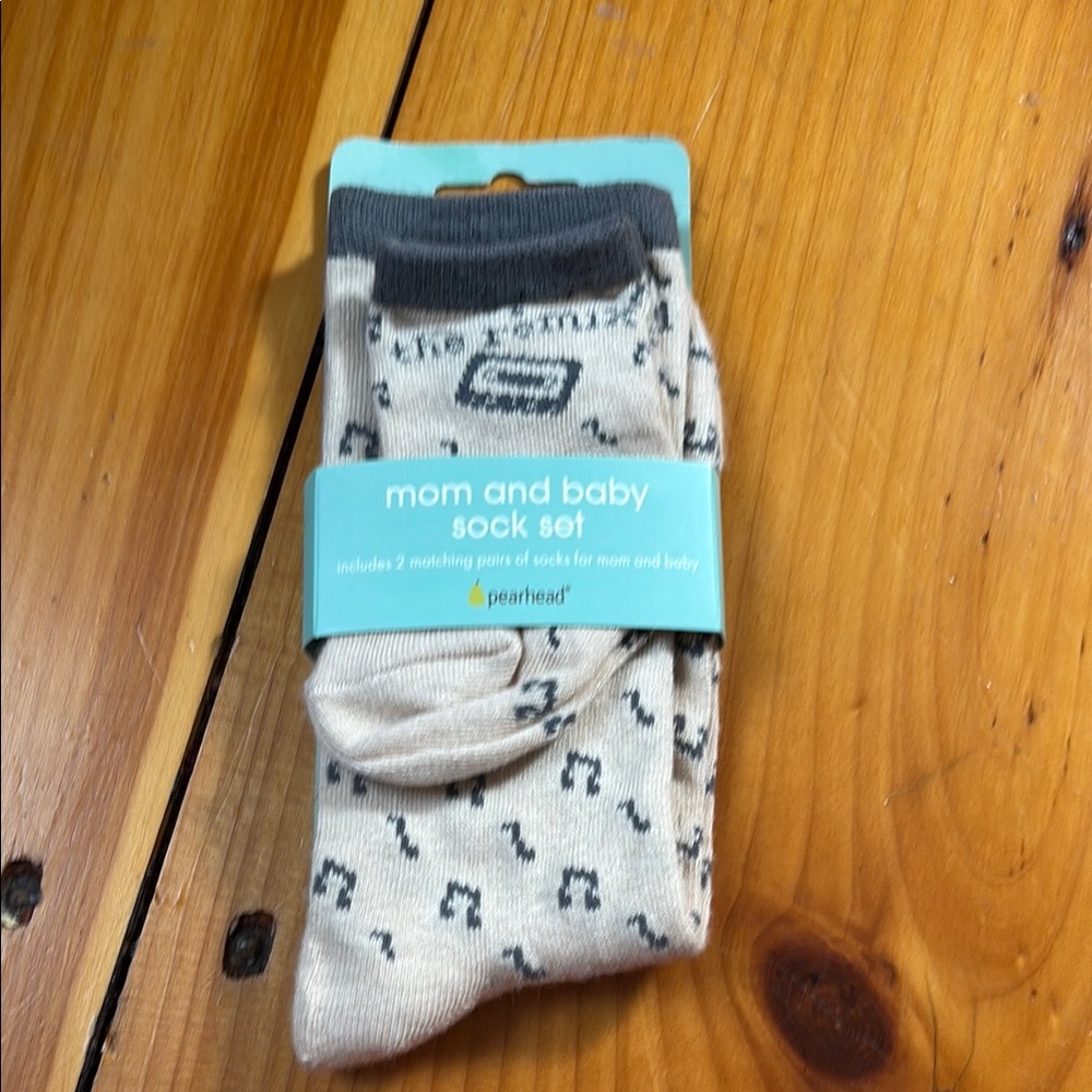New! PEARHEAD Mom & Baby Sock Set Music Cassette Tape